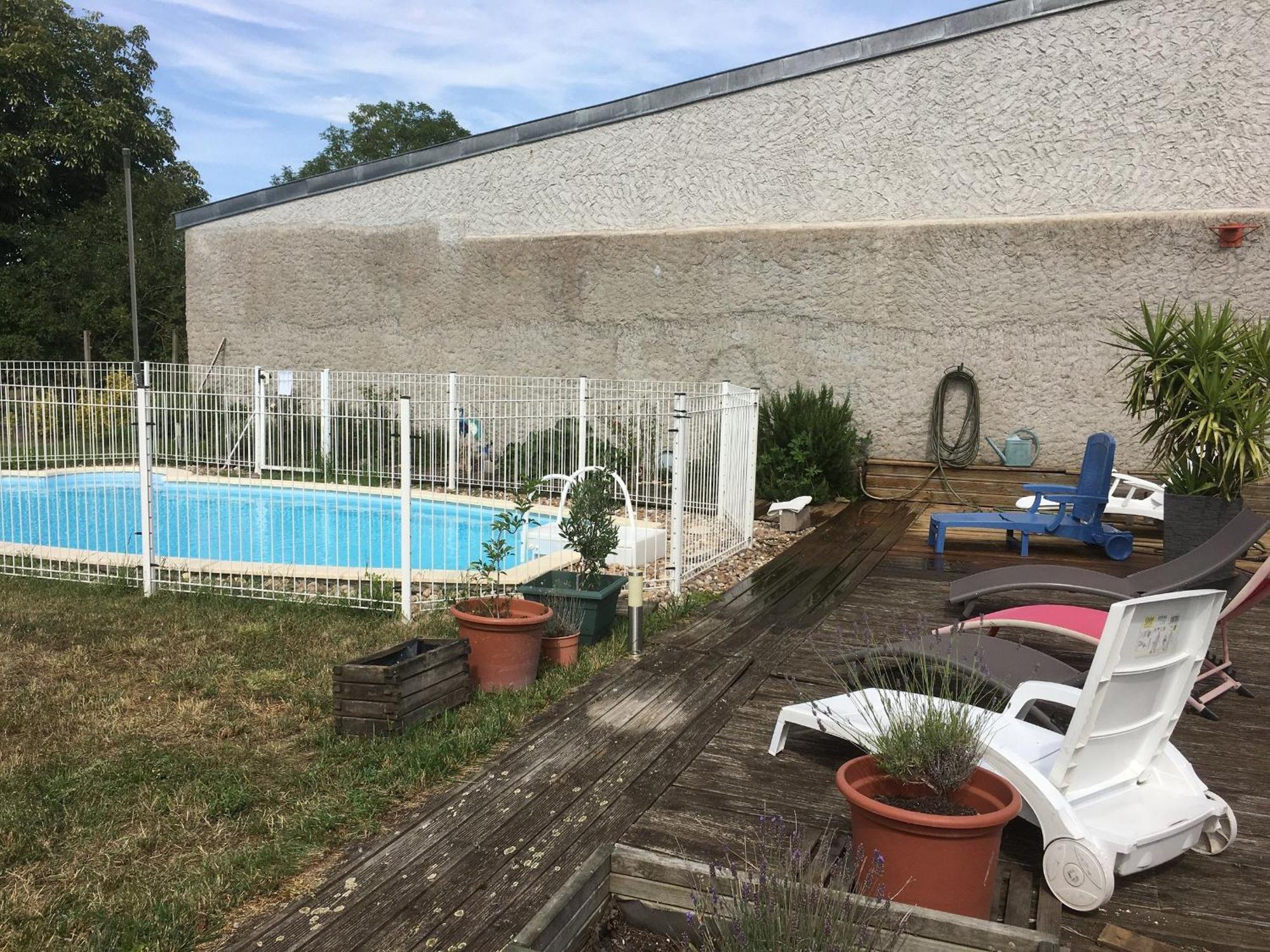 Grand Gite Avec Piscine, Cheminee Et Terrasse Pres De Luneville, Ideal Pour Familles Et Groupes - Fr-1-584-84 Athienville Luaran gambar